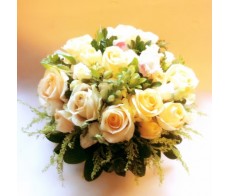 T8 12 PCS CHAMPAGNE ROSES TABLE FLOWER